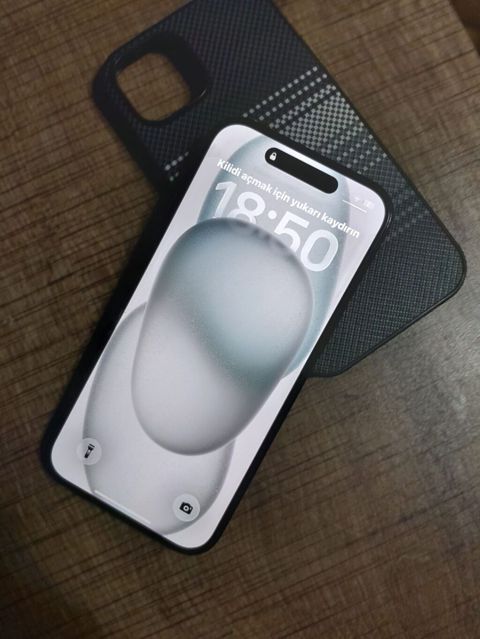 IPhone 15, 128 GB, Qara, Face ID — 1 050 ₼ · Gəncə · Apple iPhone IPhone 15, 128 GB, Qara, Face ID — Gəncə