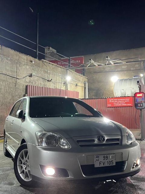 Toyota Corolla, 1.4 L, 2005 il, 296 400 km — Bakı