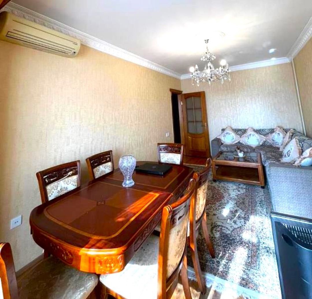 Satılır 4 otaqlı köhnə tikili 110 m² — Mənzil, Bakı (4)