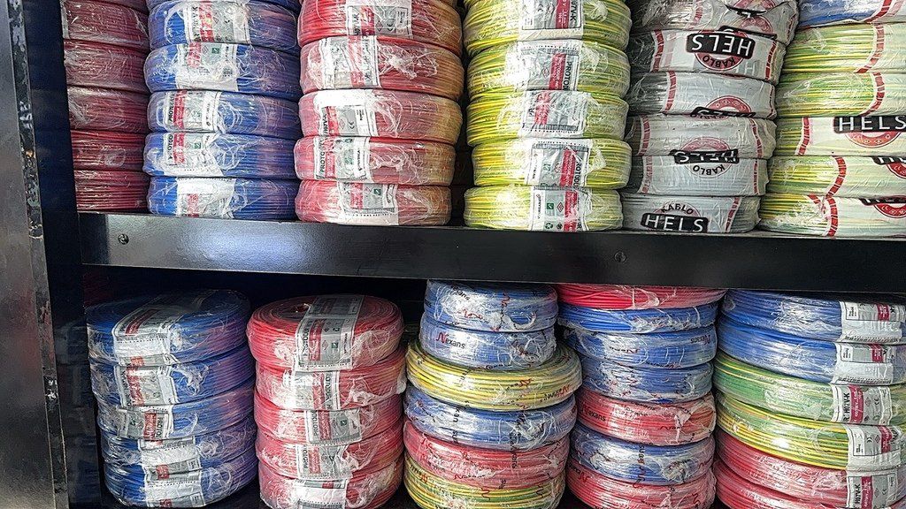 Kabel və naqillər — Təmir və inşaat, Bakı (2)