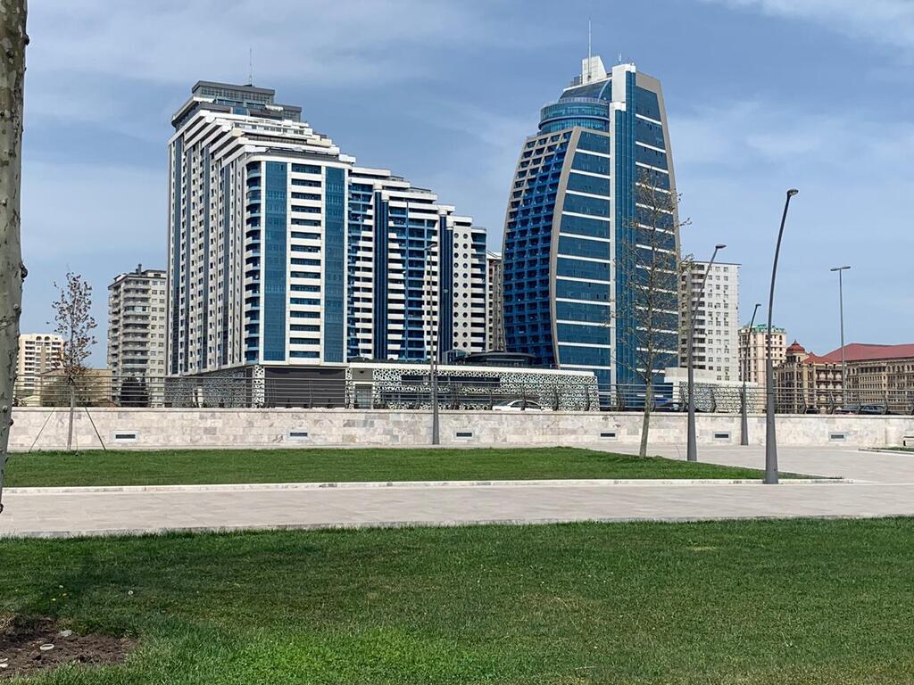 Satılır 3 otaqlı yeni tikili 215 m² — Mənzil, Bakı