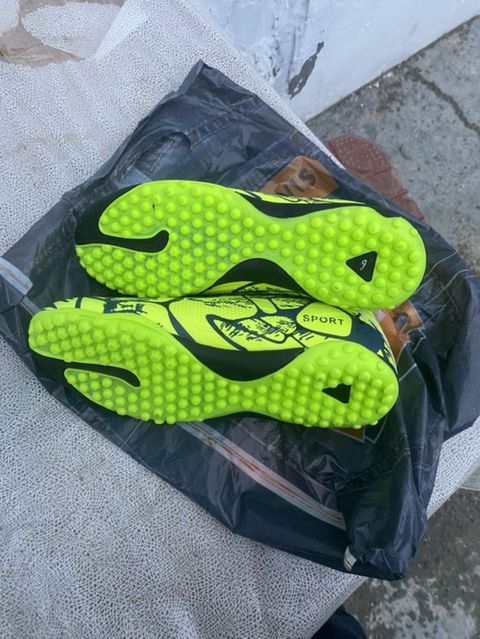 Butslar Adidas, Ölçü: 40, Yeni — Digah