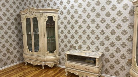 Klassik üslubda qonaq otağı mebel dəsti Tərkibi: - Yemək masası — 1 500 ₼ · Sabirabad · Qonaq otağı üçün Klassik üslubda qonaq otağı mebel dəsti Tərkibi: - Yemək masası — Sabirabad