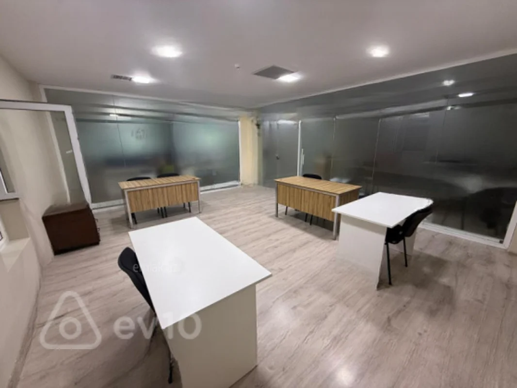 Ofis, 30 m², Əhməd Rəcəbli Nərimanov Metrosu — kirayə — Çingiz