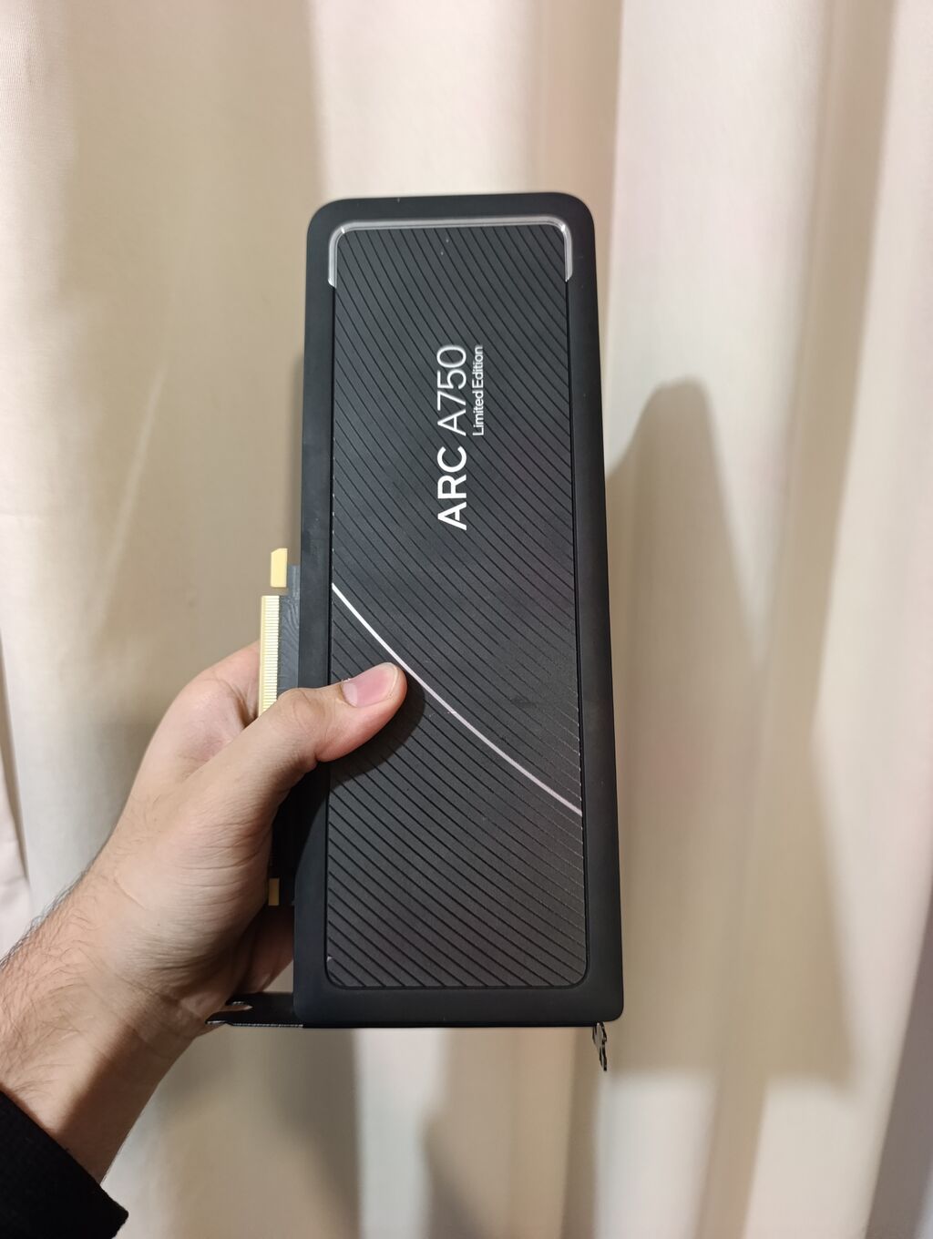 Intel ATC 750 8GB GDDR6 Model: Intel Arc A750 Limited Edition — Qrafik kartlar, Xırdalan (7)