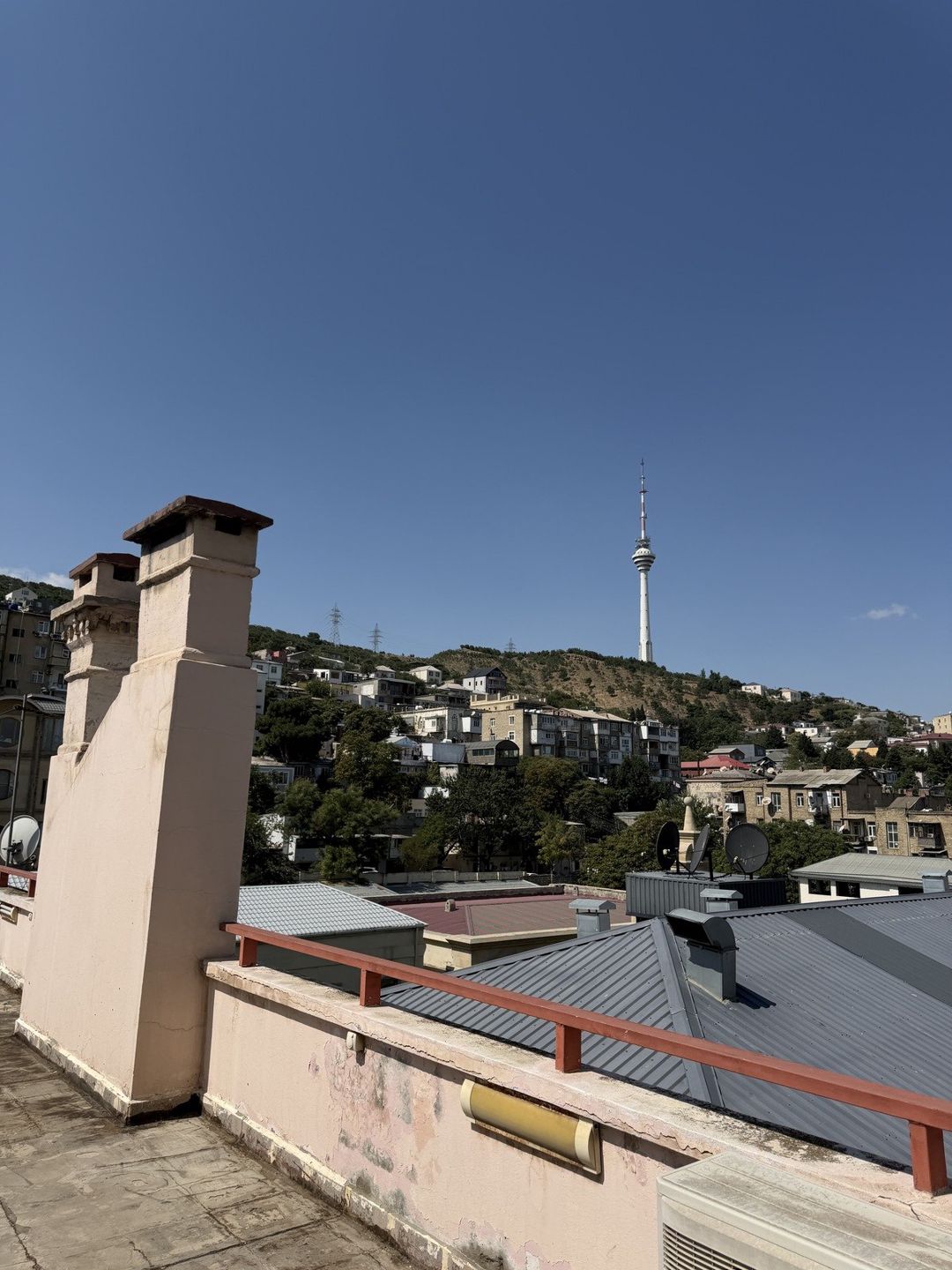 İcarəyə verilir 3 otaqlı köhnə tikili 135 m² — Mənzil, Bakı (10)
