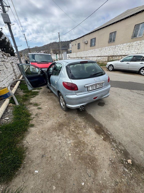 Peugeot 206, 1.4 L, 2003 il, 280 000 km 10-XB-206 — Avtomobillər, Bakı (3)