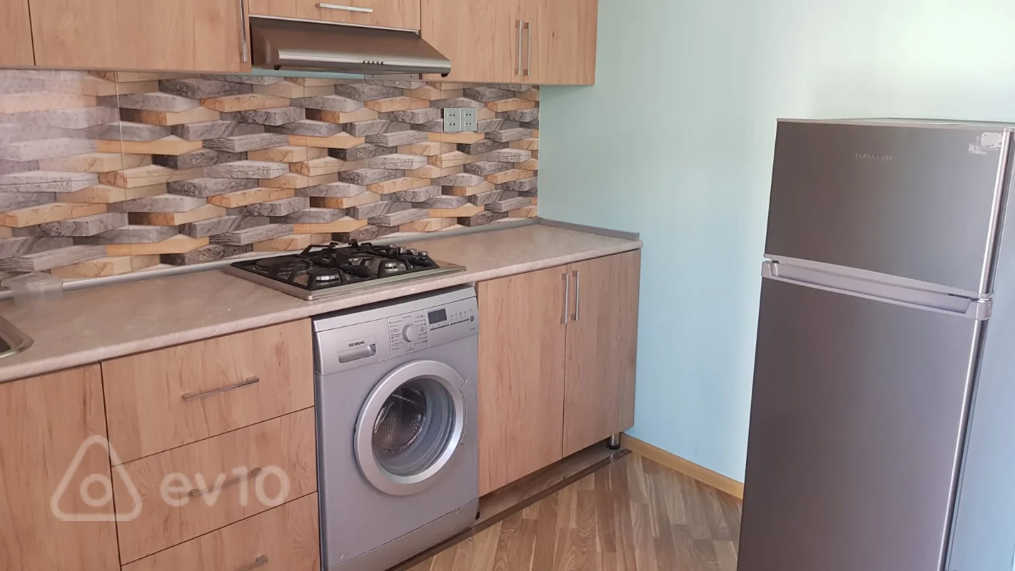 450 otaqlı həyət evi, 50 m², Avtovağzal — kirayə — Ev, villa, Bakı (6)
