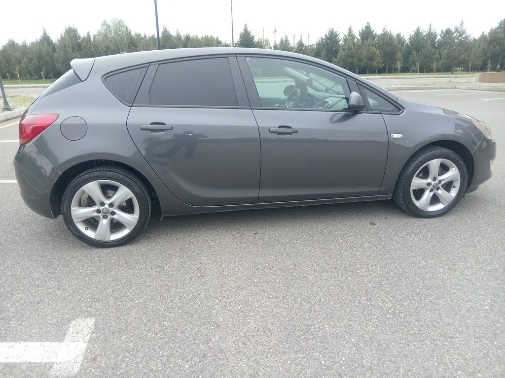 Opel Astra, 1.3 L, 2010 il, 401 607 km — Avtomobillər, Ağdaş (4)