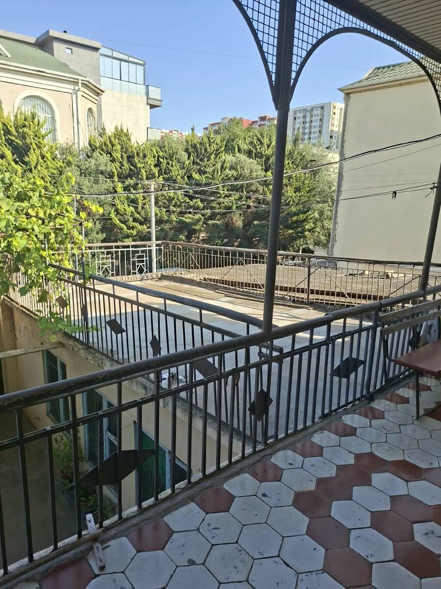 Satılır 7 otaqlı həyət evi/bağ evi 190 m² — Ev, villa, Bakı (5)
