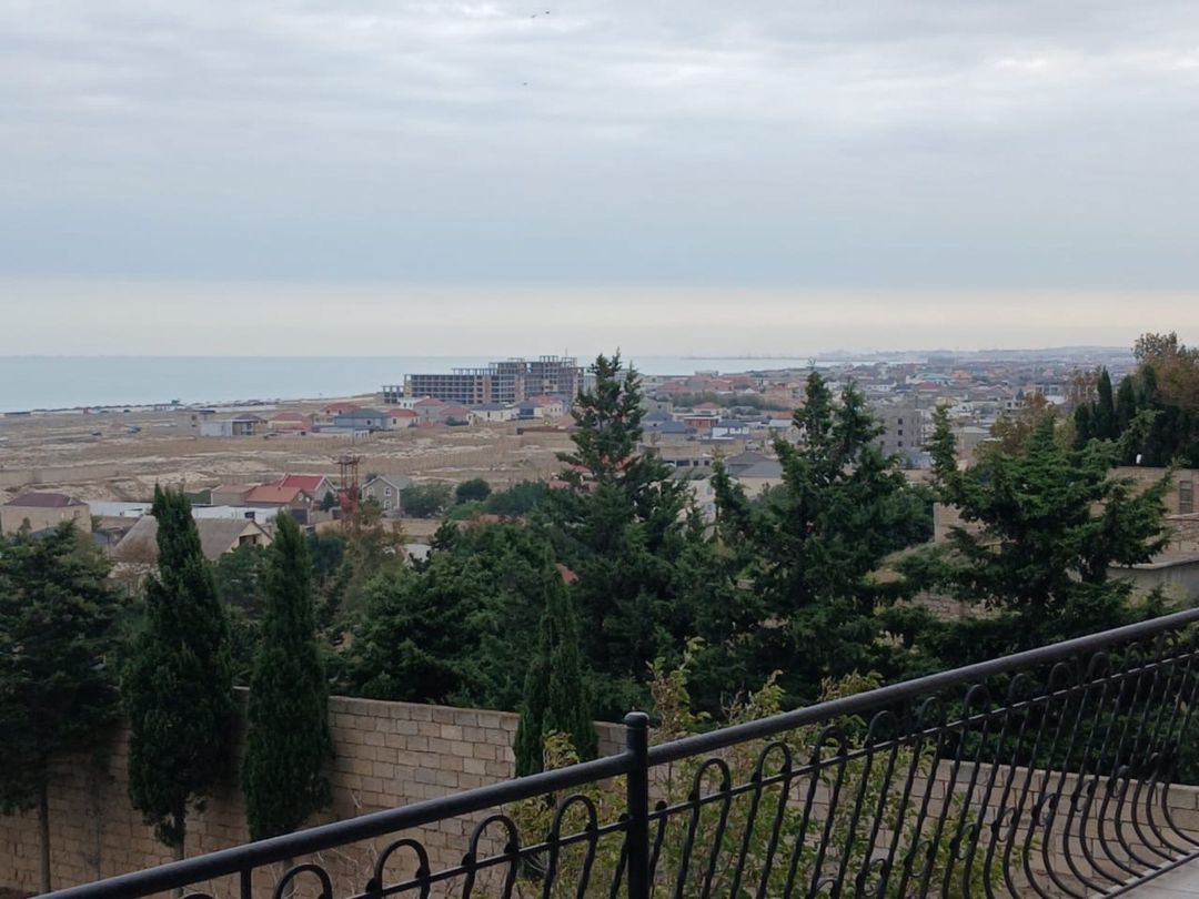 Satılır 3 otaqlı həyət evi/bağ evi 200 m² — Ev, villa, Bakı (7)