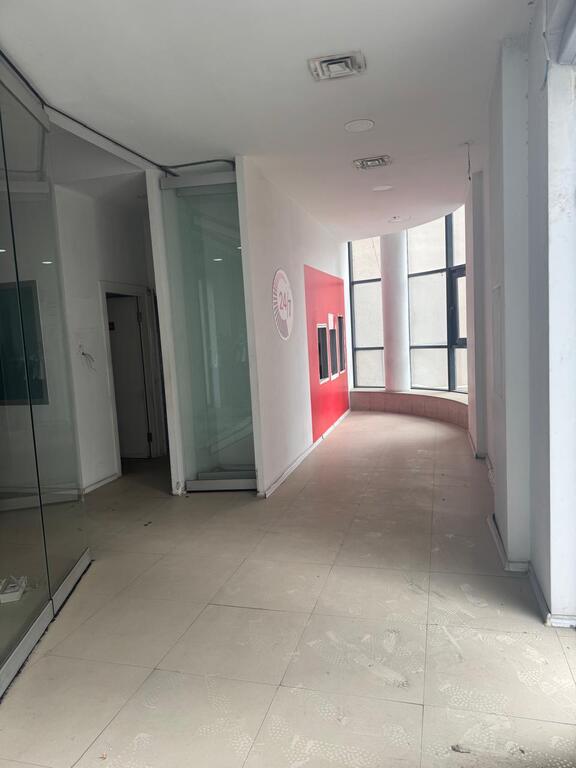 İcarəyə verilir obyekt 444 m² — Əmlak, Bakı (3)