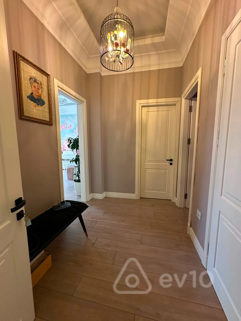 5 otaqlı mənzil, 235 m², Heydər əliyev prospekti — kirayə — Mənzil, Bakı (9)