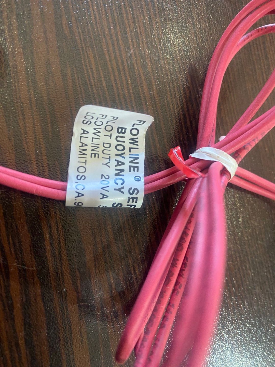 Xüsusi yüksək keyfiyyətli çənlər üçün vertikal sensor Flowtech LV30-S201 — Biznes və avadanlıq, Bakı (3)