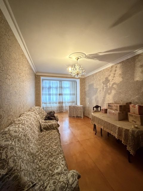 Satılır 3 otaqlı köhnə tikili 75 m² — Bakı