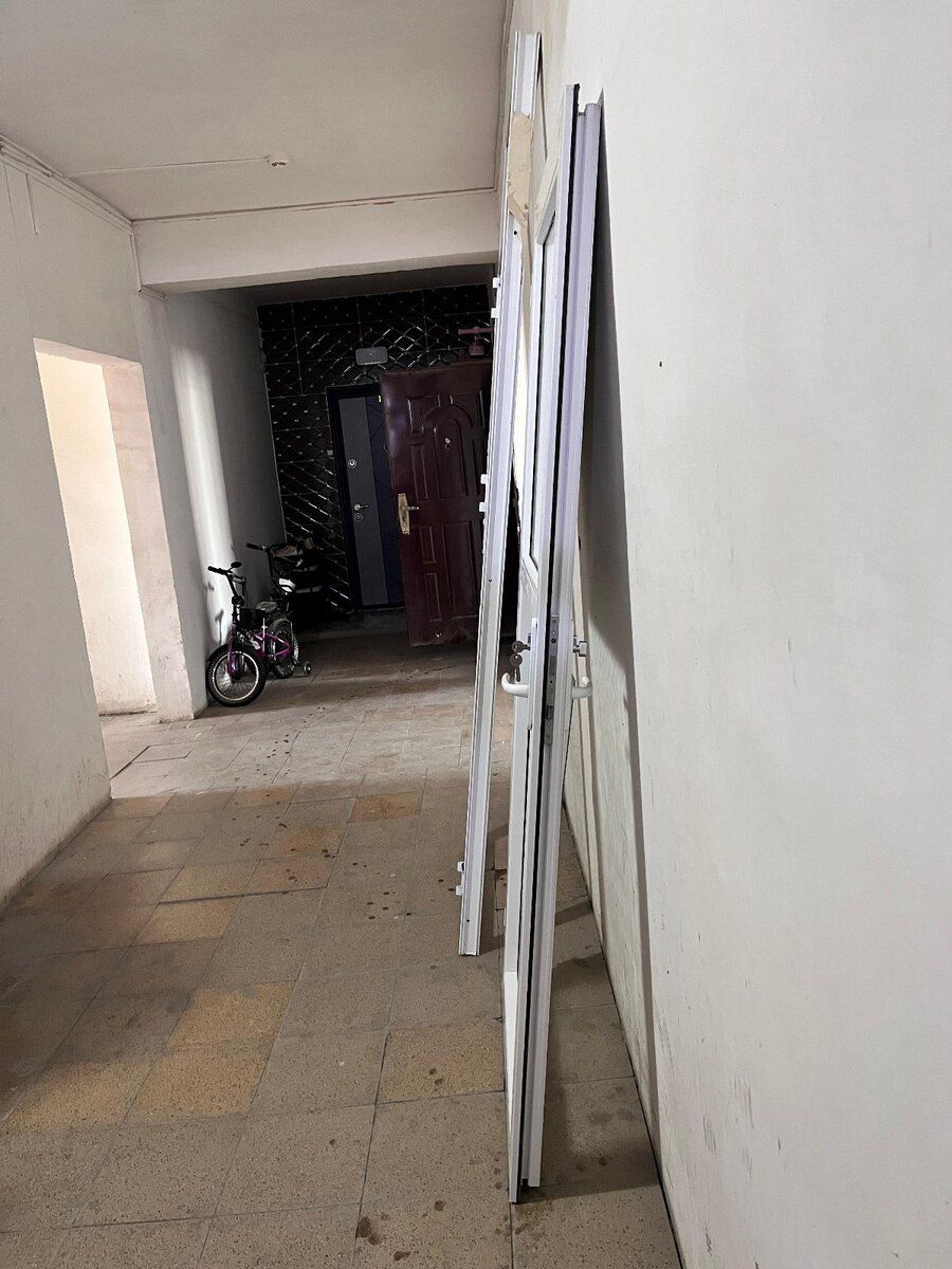 Plastik qapı — Təmir və inşaat, Bakı (5)