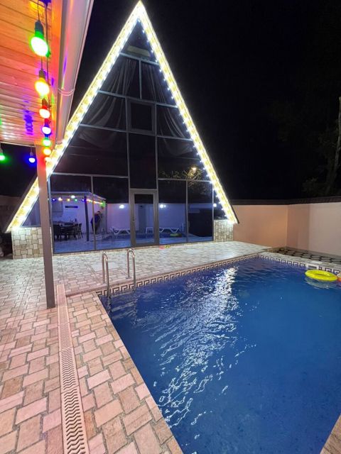 Satılır 4 otaqlı həyət evi/bağ evi 160 m² — Qəbələ