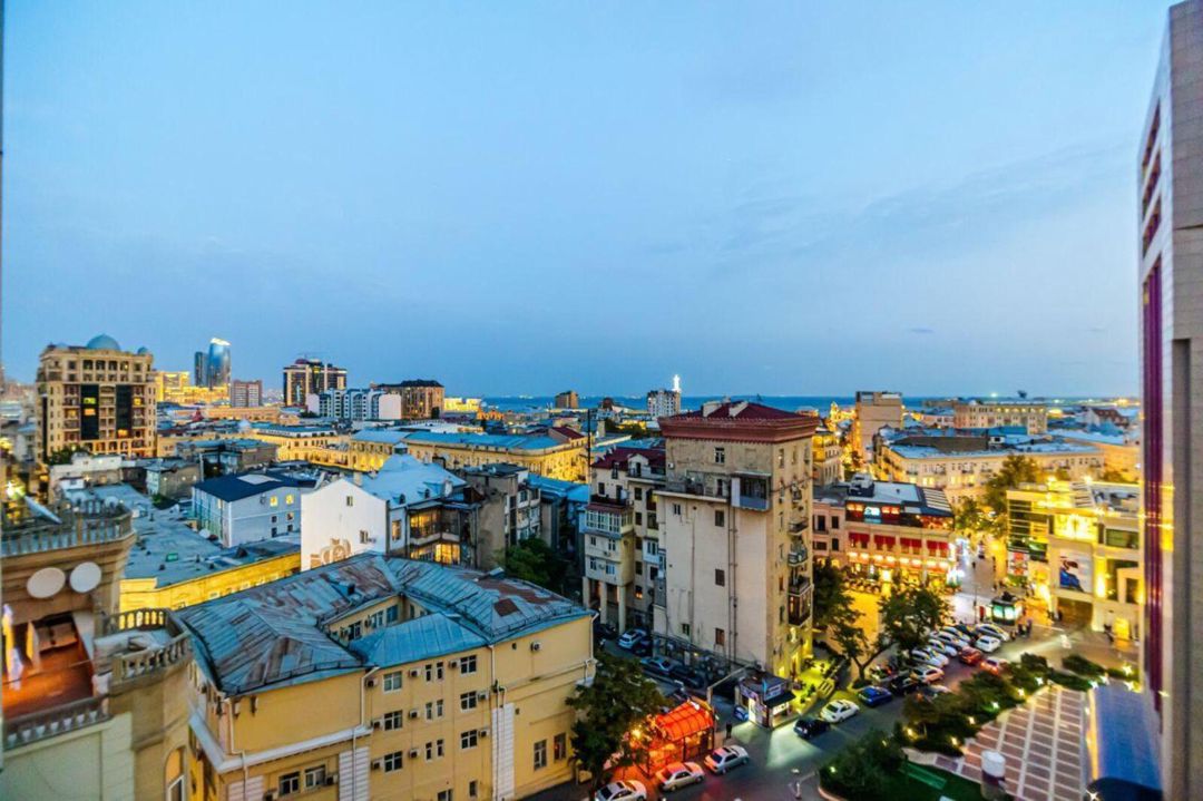 Satılır 4 otaqlı yeni tikili 256 m² — Mənzil, Bakı (2)