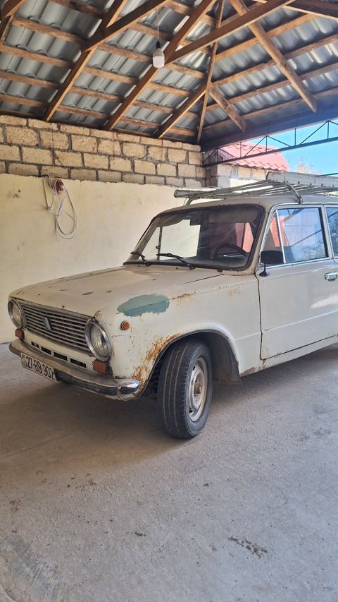 Lada (vaz) 21011, 1979 il — Xaçmaz