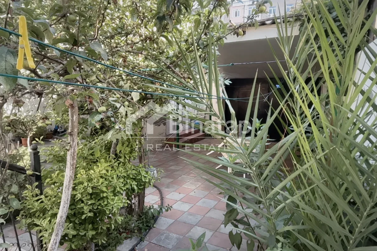 Satılır 5 otaqlı köhnə tikili 100 m², Mərdəkan qəsəbəsi, Xəzər rayonu — Mənzil, Bakı