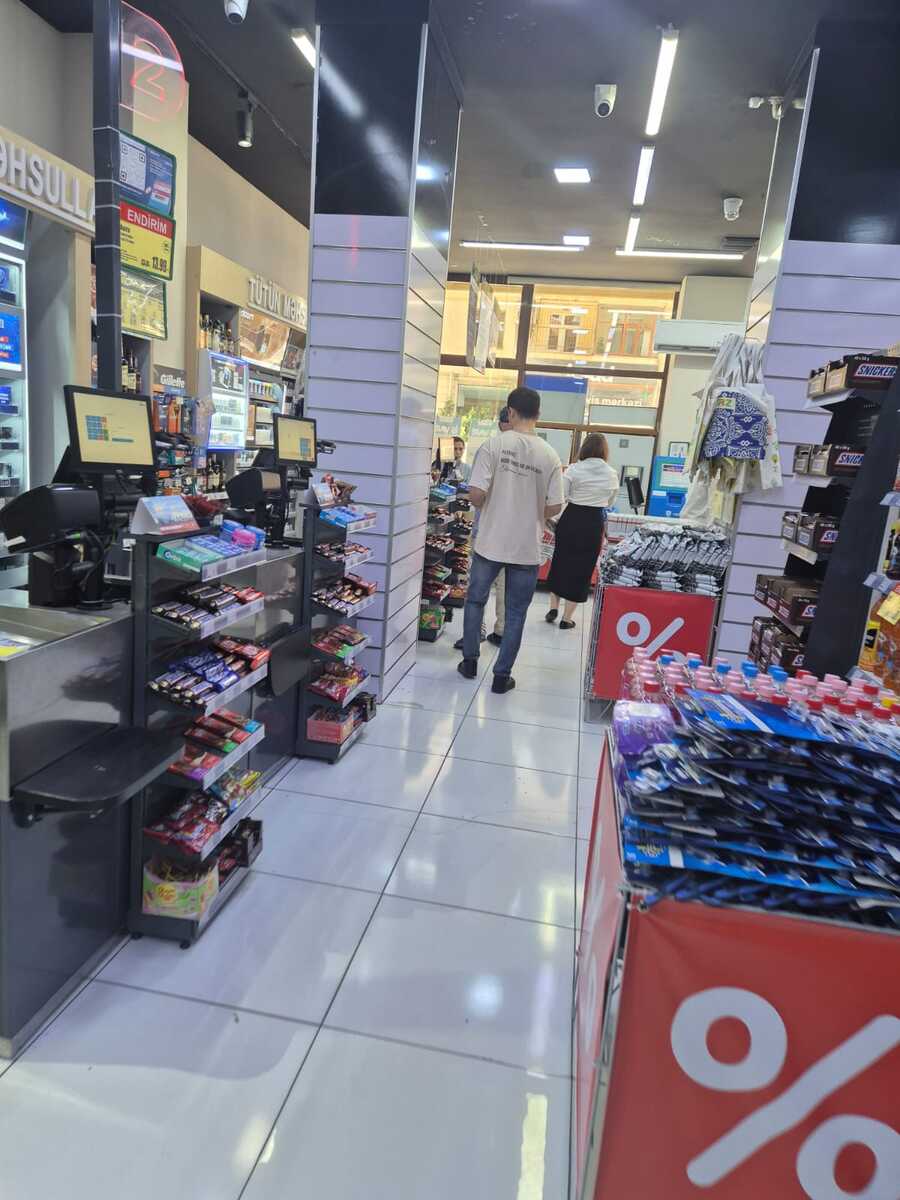 Satılır obyekt 1379 m² — Əmlak, Bakı (4)