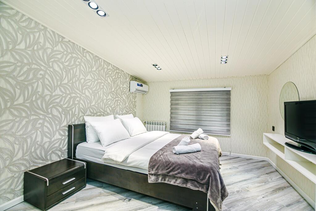 İcarəyə verilir 3 otaqlı köhnə tikili 150 m² — Mənzil, Bakı (6)