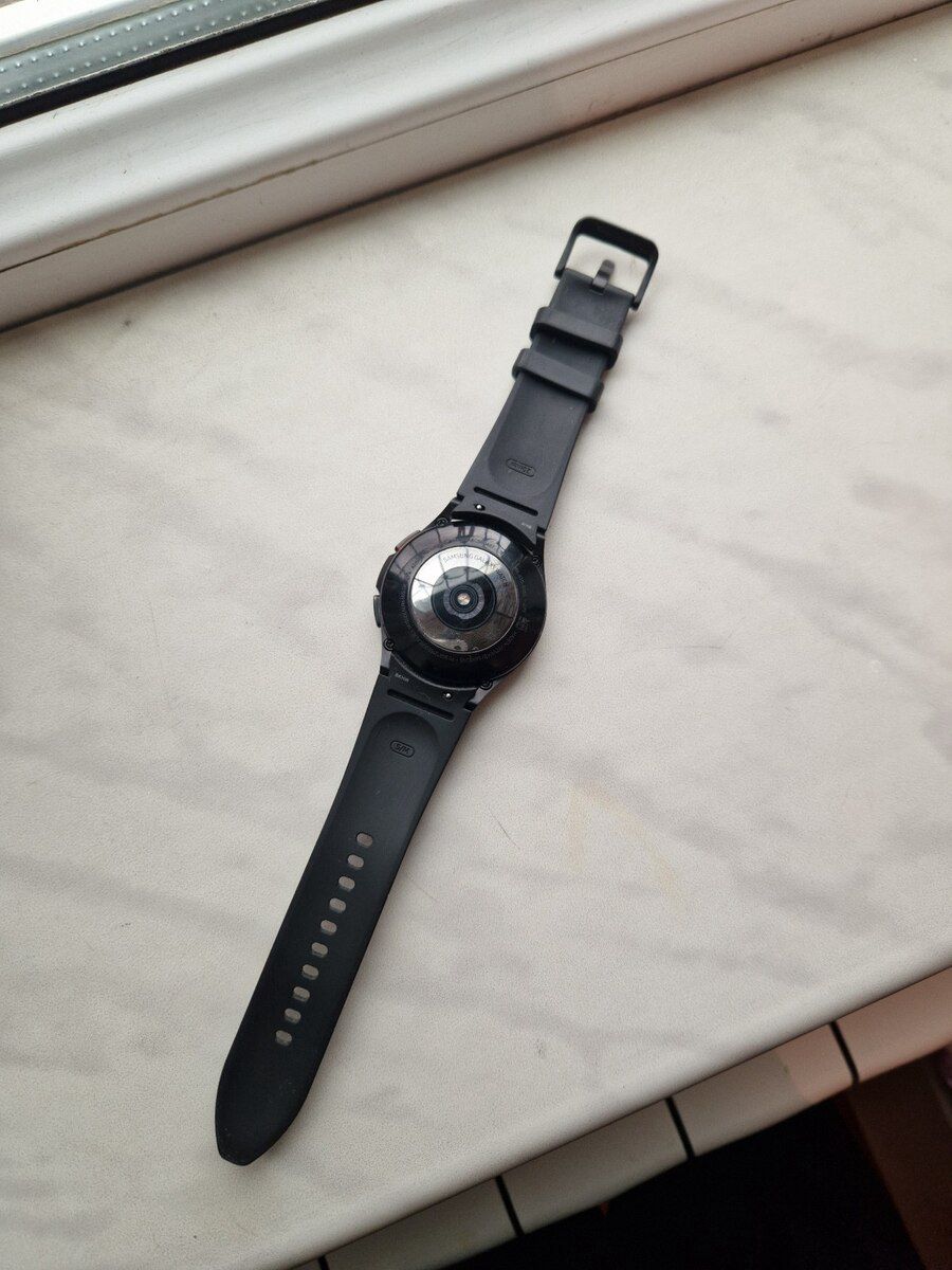Samsung Galaxy Watch 4 Classic Black 42mm — Ağıllı saatlar və biləkliklər, Bakı (2)