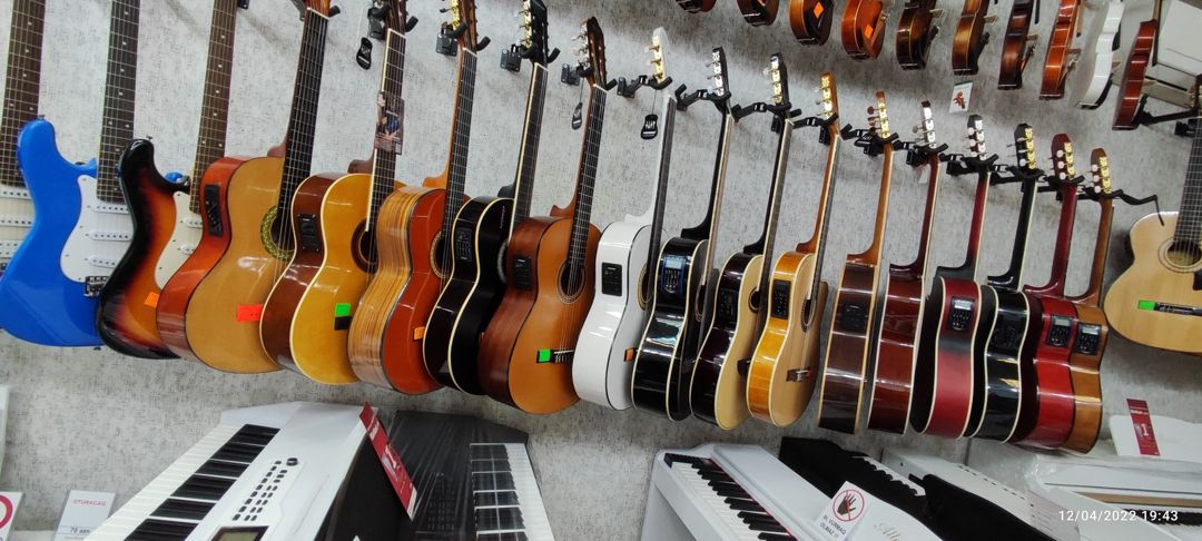 Klassik gitaralar — Musiqiə alətləri, Bakı (4)