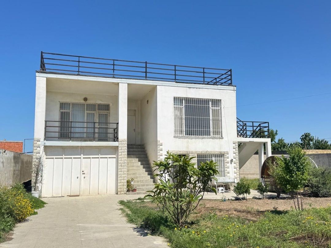 İcarəyə verilir 3 otaqlı həyət evi/bağ evi 200 m² — Ev, villa, Bakı