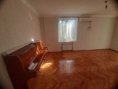 İcarəyə verilir 1 otaqlı köhnə tikili 30 m² — Bakı