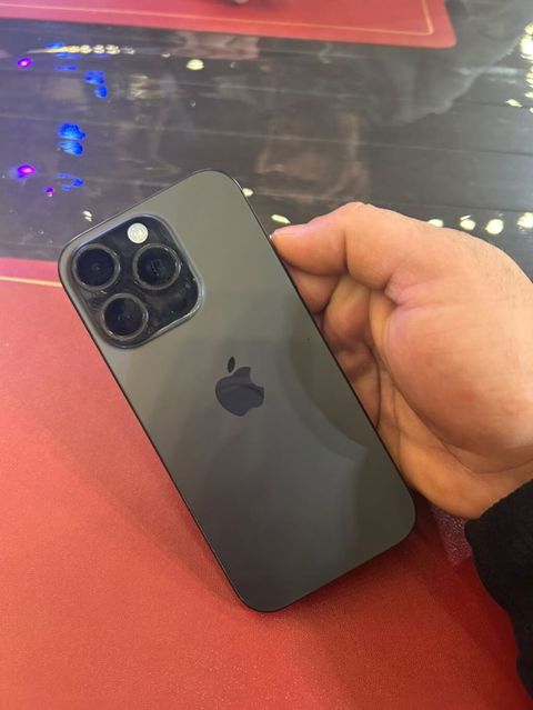 IPhone 16 Pro, Space Gray — Gəncə