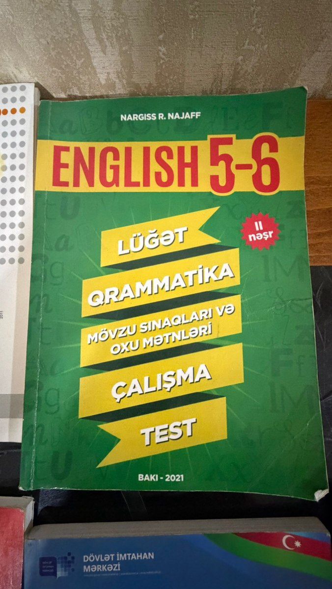 Dərsliklər — Məktəb və təhsil malları, Bakı (3)