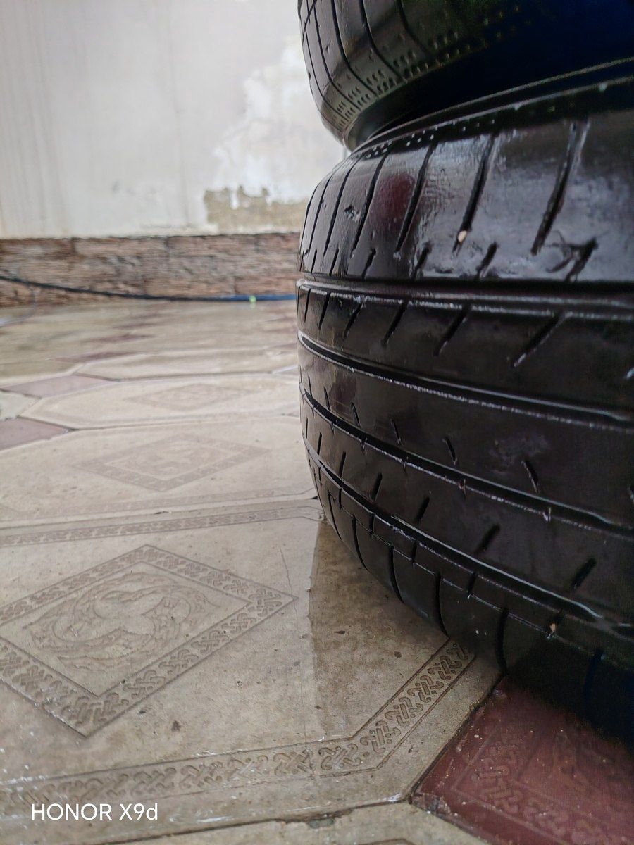 Yokohama şinləri 215/55 R17 — Ehtiyat hissələri və aksesuarlar, Bakı