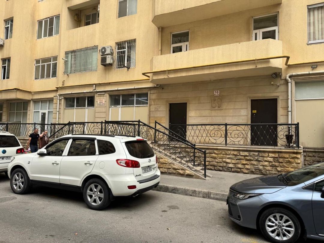 Satılır obyekt 750 m² — Əmlak, Bakı (10)