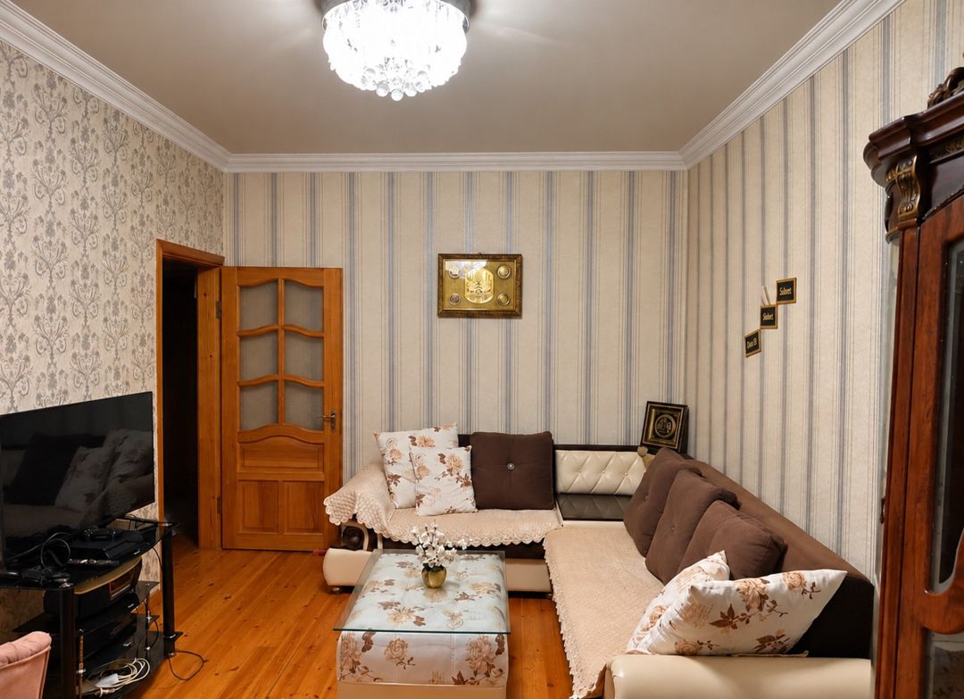 Satılır 2 otaqlı köhnə tikili 66 m² — Mənzil, Bakı (2)