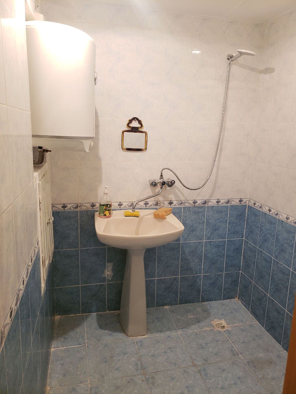 Binəqədi rayonu, 9-cu mikrorayon, Mircəlal küçəsində 4 otaqlı ofis — Ofis, Bakı (9)