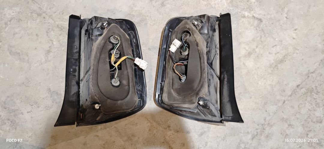 Toyota Prius stop işıqları — Ehtiyat hissələri və aksesuarlar, Bakı (2)