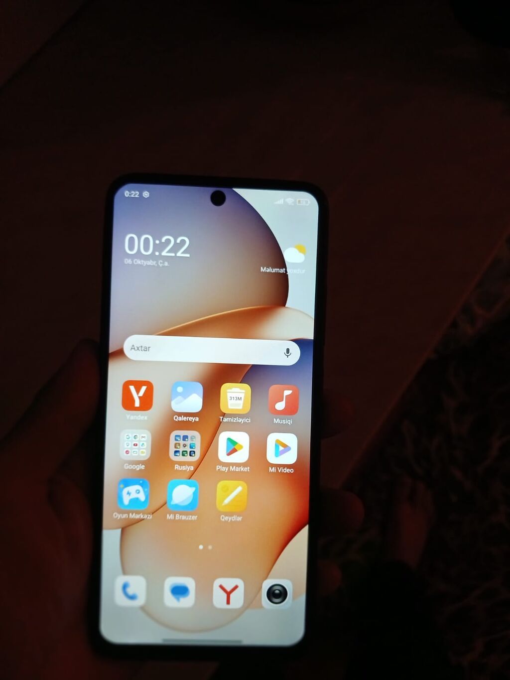 Redmi smartfon - Rəng: Qara, parlaq arxa panel - Arxa kamera modulu — Xiaomi, Bakı (7)