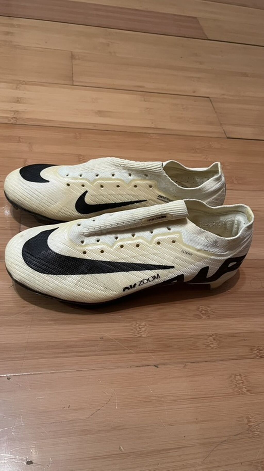 Butslar Nike, Ölçü: 40, İşlənmiş — Top oyunları, Xırdalan (4)