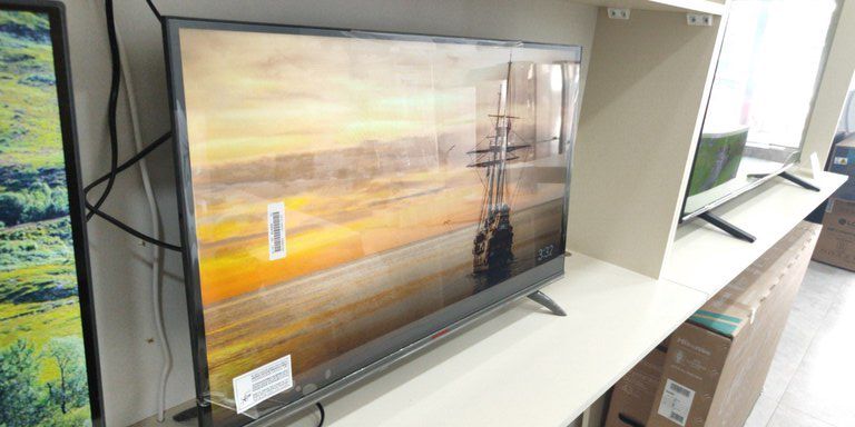 Televizor "Shivaki US32H3203" — TV və Video, Bakı (2)