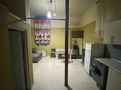 Kirayə verilir 1 otaq 1 hamam,tualet Kombi,daimi su,qaz işıq,internet — Bakı