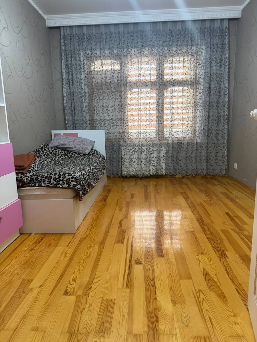 Satılır 5 otaqlı köhnə tikili 135 m² — Mənzil, Bakı (4)