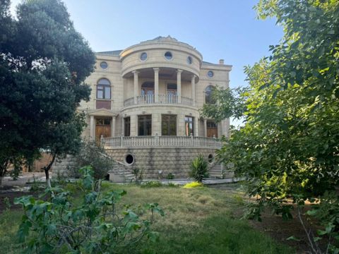 Satılır 6 otaqlı həyət evi/bağ evi 680 m² — Bakı