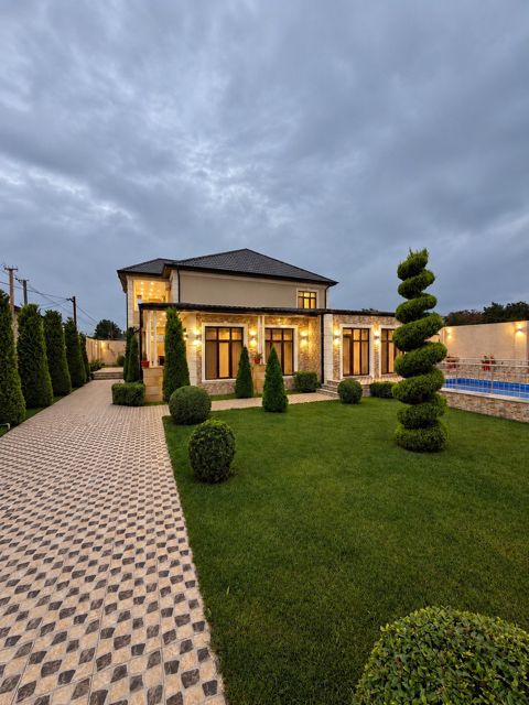 Satılır 6 otaqlı həyət evi/bağ evi 350 m² — Bakı
