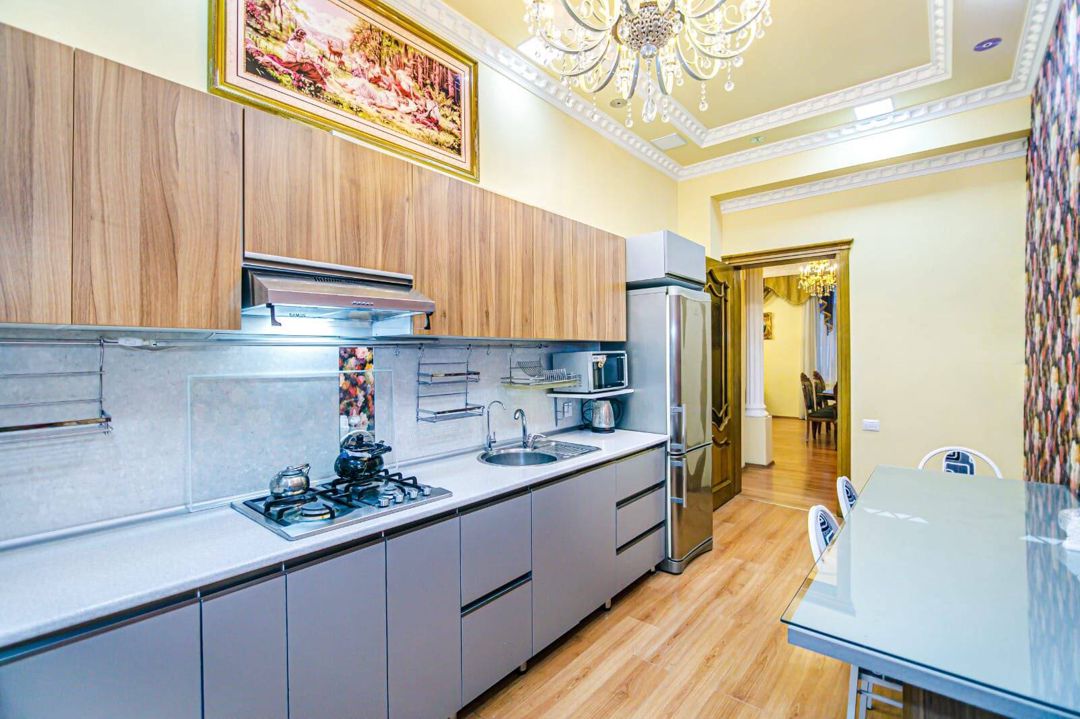 İcarəyə verilir 4 otaqlı köhnə tikili 160 m² — Mənzil, Bakı (5)
