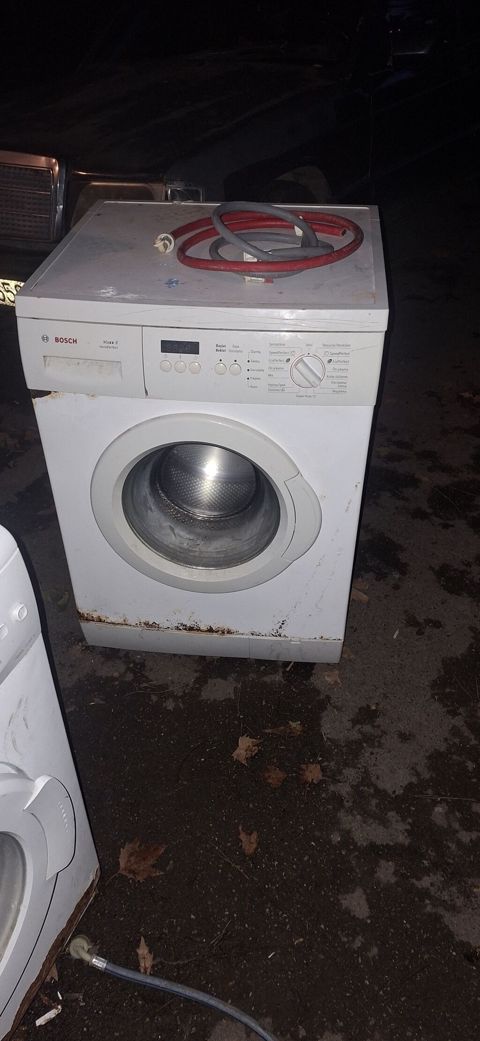 Məhsul: Ön yükləməli paltaryuyan maşınlar – 2 ədəd 1) Bosch Maxx 6 — Bakı