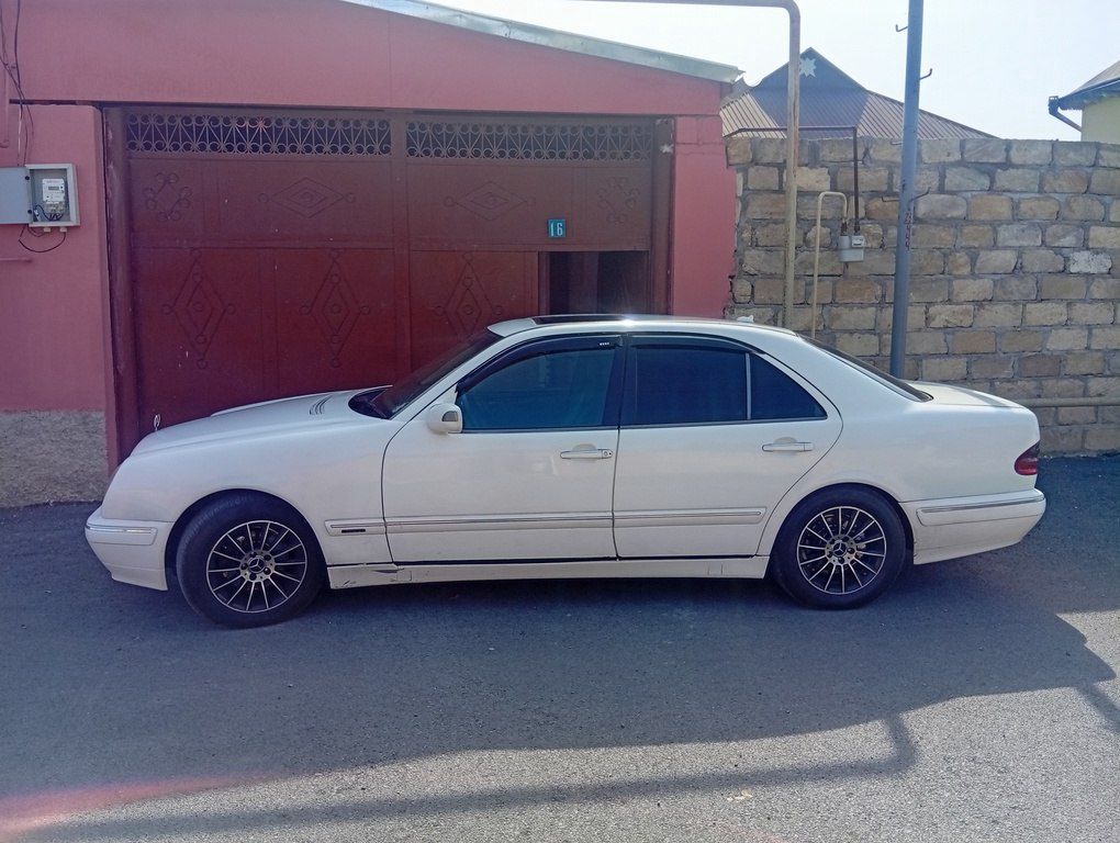 Mercedes E 220, 2.2 L, 2001 il, 555 555 km 99-UU-156 — Avtomobillər, Bakı (6)