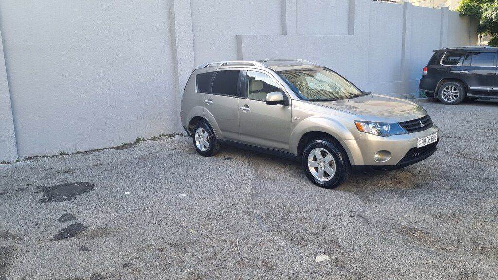 Mitsubishi Outlander, 2.4 L, 2008 il, 258 000 km 88-CB-604 — Avtomobillər, Bakı (2)