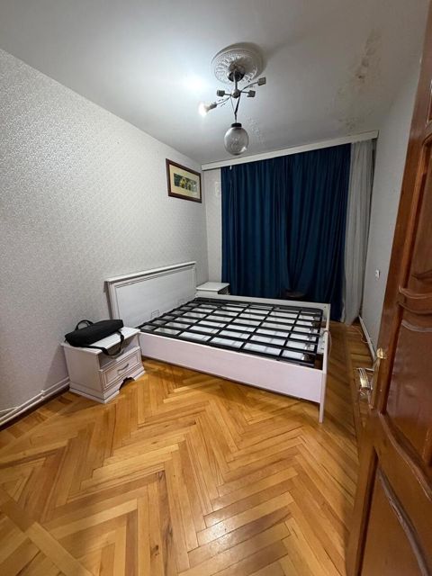 İcarəyə verilir 3 otaqlı köhnə tikili 60 m² — Bakı