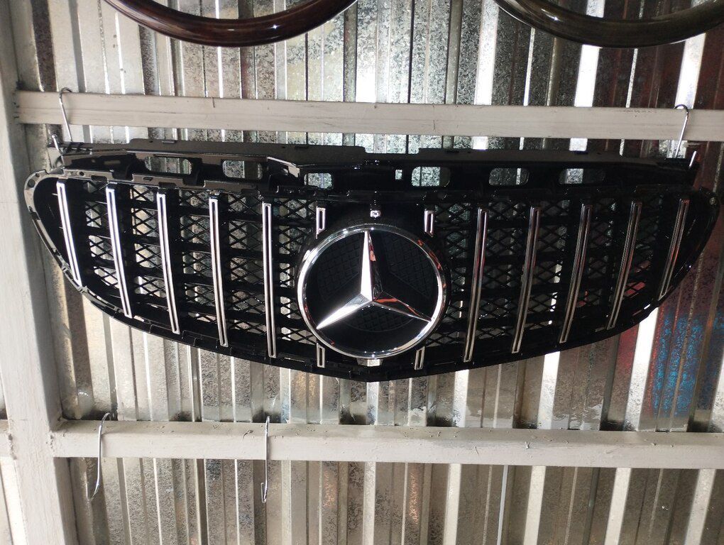 "Mercedes W212" radiator barmaqlığı GT — Ehtiyat hissələri və aksesuarlar, Bakı